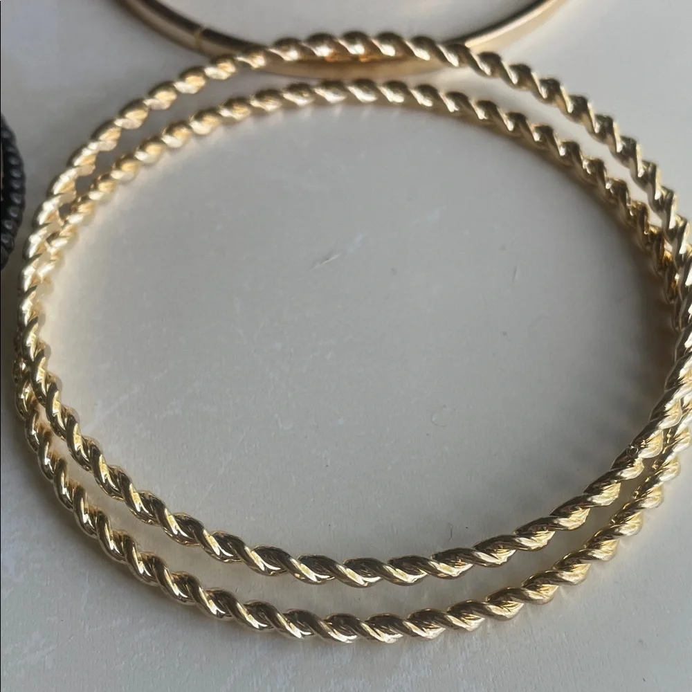 Elegant Gold and Black Bangle Set (11pcs)